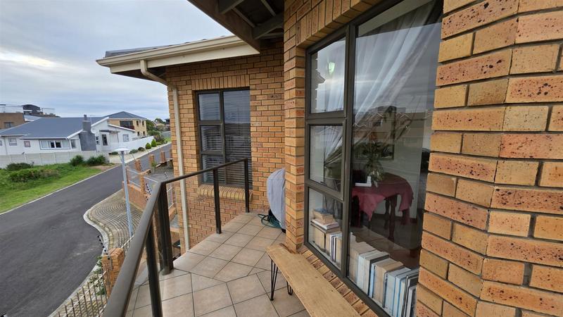3 Bedroom Property for Sale in Reebok Western Cape